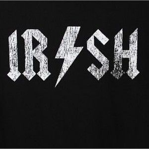 NWOT Mens Black Irish Graphic T M